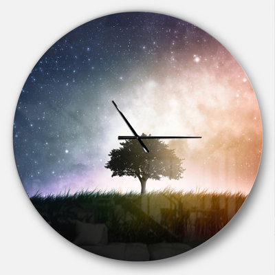 Horloge murale Swigart Farmhouse Designart