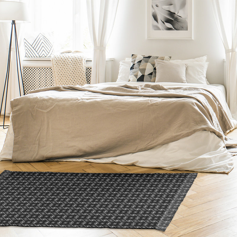 Tapis décoratif noir classique, Oui