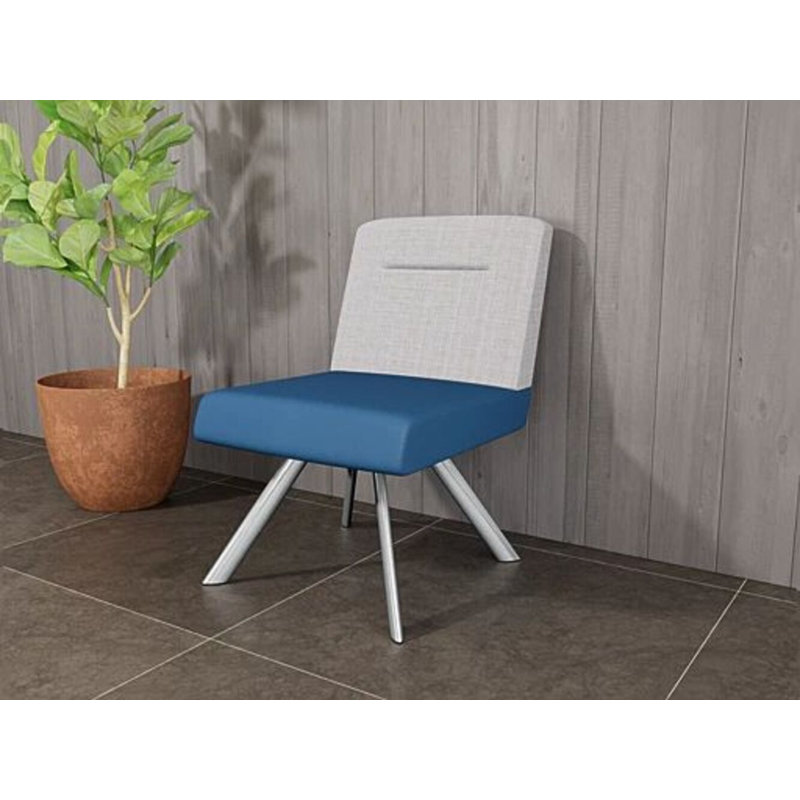 Chaise d'invité Willow, Plaqué chrome, Chambray gris / Patriot Plus Blue Ridge