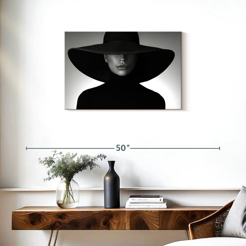 Leisha Noir Belle, H 20 po x l 30 po
