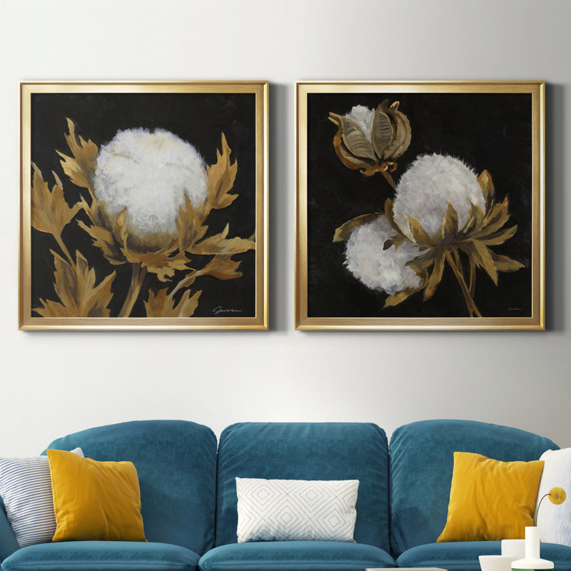 Cotton Balls I - Cadre photo, Pas de tapis, Encadrement doré, H 30,5 po x l 61 po x P 1,5 po