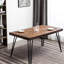 5 tables de salle à manger: table rustique et 4 chaises, table basse en métal foncé, sièges en métal