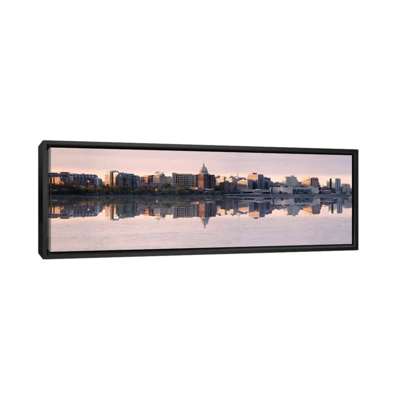 « madison horizon cityscape », reproduction de photo sur toile, H 20 po x l 60 po x P 1,5 po, Orchidée rose, Cadre noir
