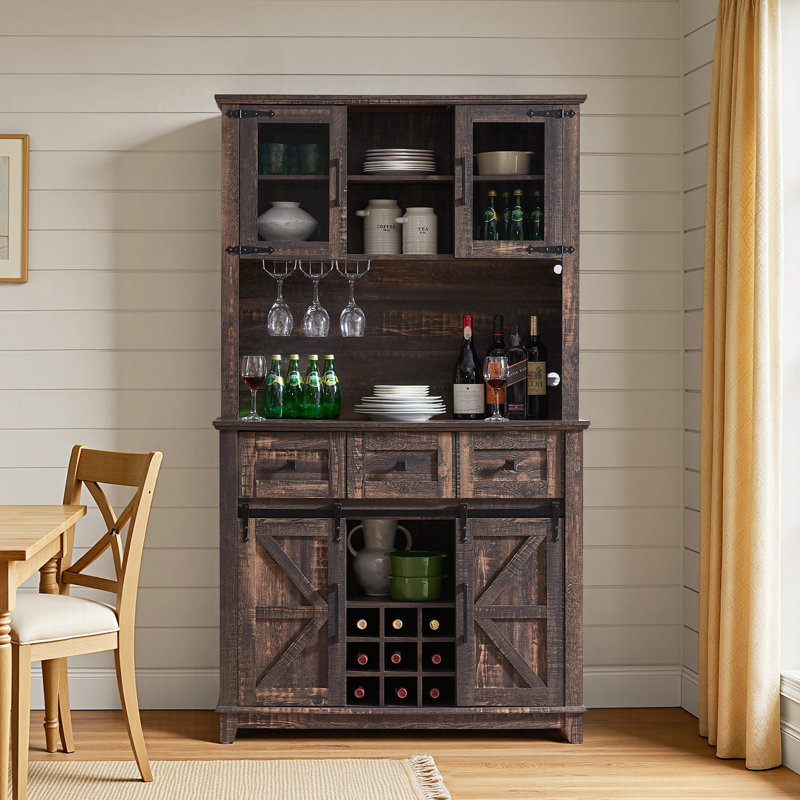 Bar Marlborough, Chêne rustique foncé