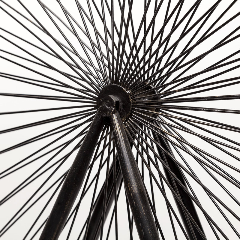 London Eye Sculpture, 31.9" H x 28.7" W x 5" D