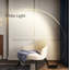 Lampe sur pied arquée 63 po Cutlor