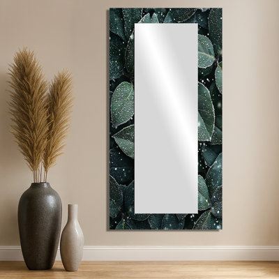 Evergreen Leaves In Snow II - miroir floral pour décoration murale - imprimé sur métal