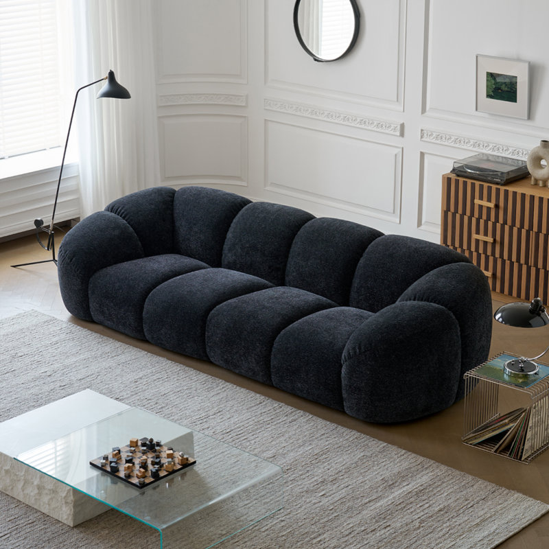 Canapé noir français au design rétro