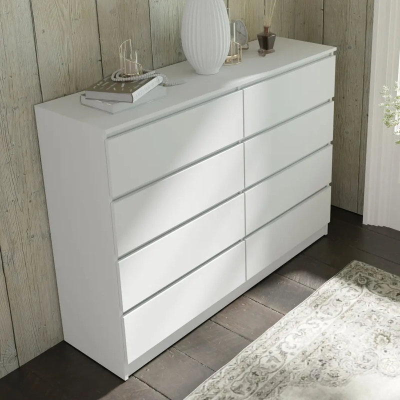 Tarius 140cm W Chest of Drawers, White