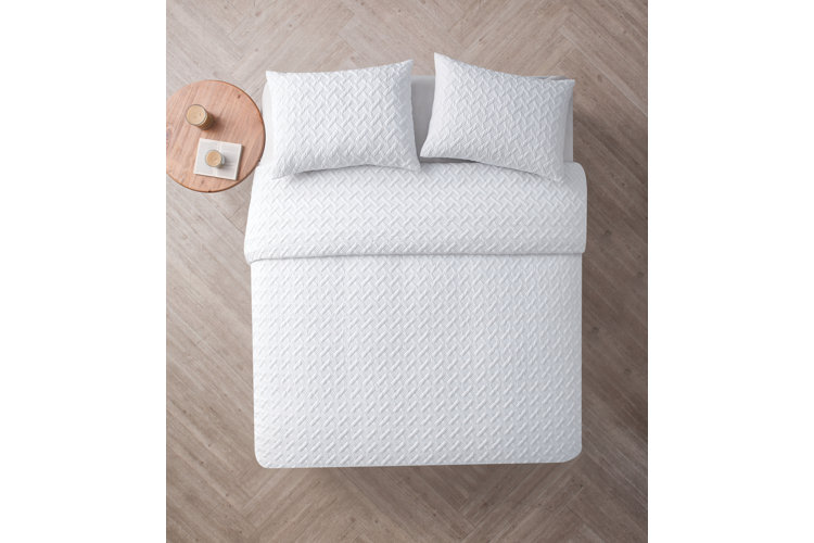 Oliver Comforter Set