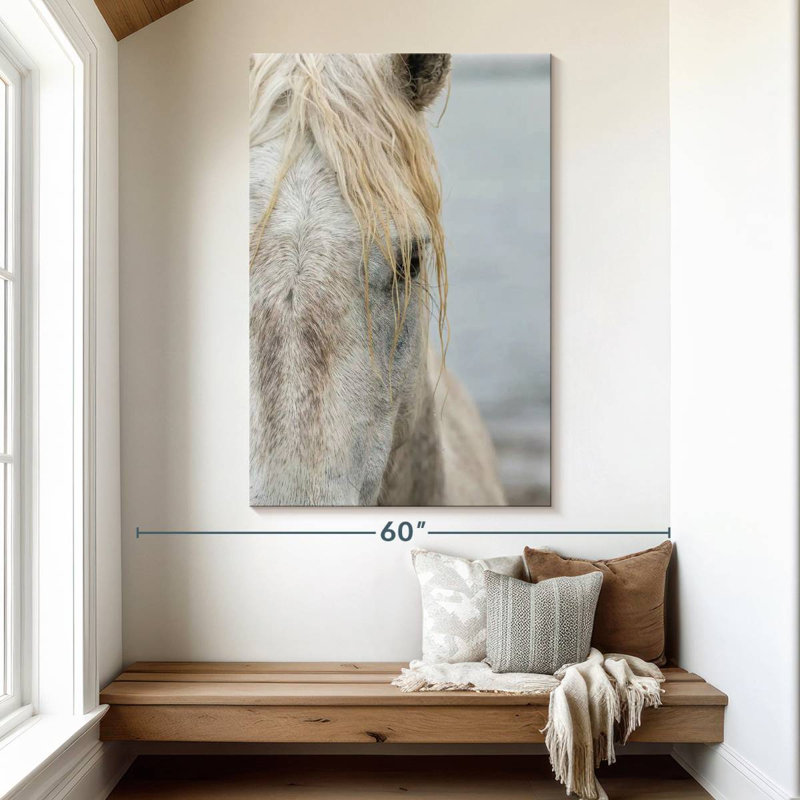 Ronce près d'un cheval blanc de Camargue II, H 51 po x l 34 po