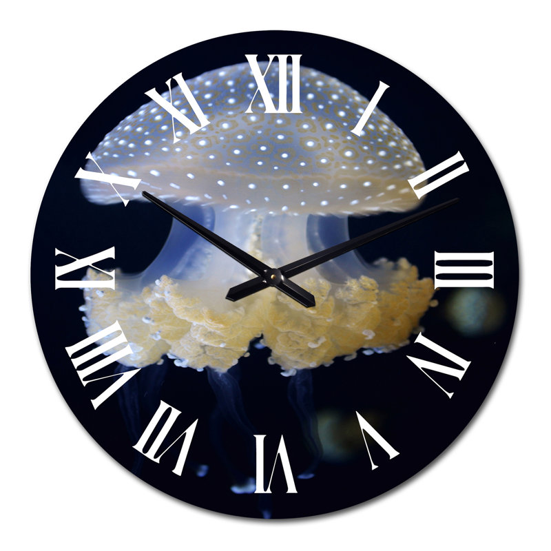 Horloge murale nautique et côtière, Moyen