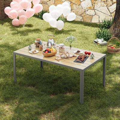 Table de salle à manger d'extérieur 59,5 po pour 6 personnes, table de salle à manger rectangulaire en bois avec cadre en métal, table de jardin toutes saisons pour l'extérieur, la cour, la terrasse et la pelouse