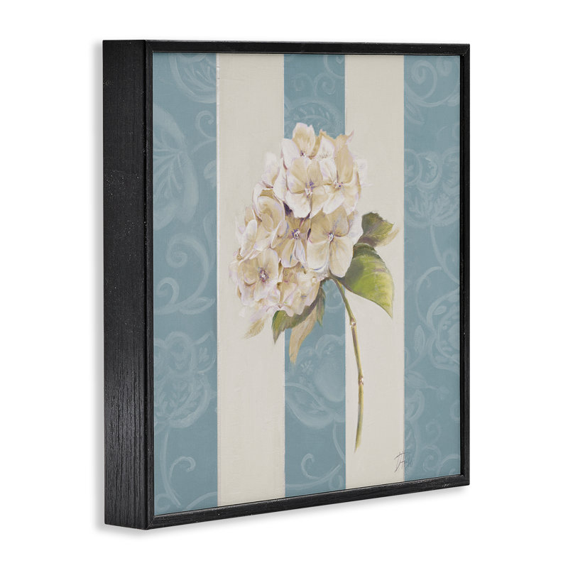 «Vintage Hydrangea Sprig», art de la giclée encadrée par Patricia Pinto, H 24 po x l 24 po, Giclée encadrée noir minuit