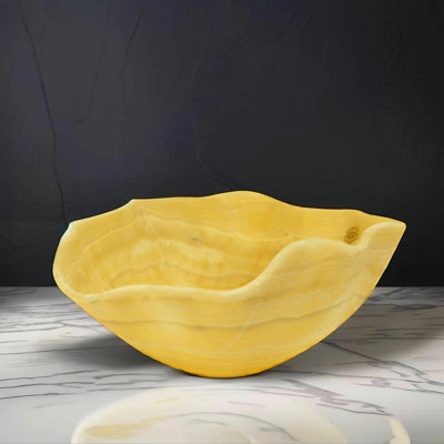 Honey Oasis Onyx Centerpiece
