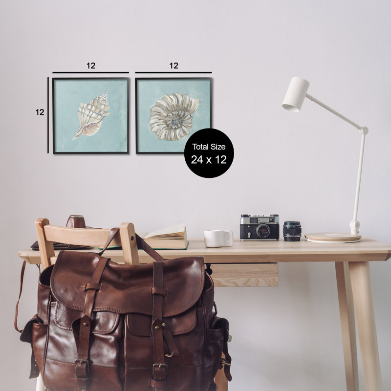 «Nautilus and Conch Seashells», ensemble de 2 giclées par Julie Derice, H 12 po x l 12 po, Giclée encadrée noir minuit