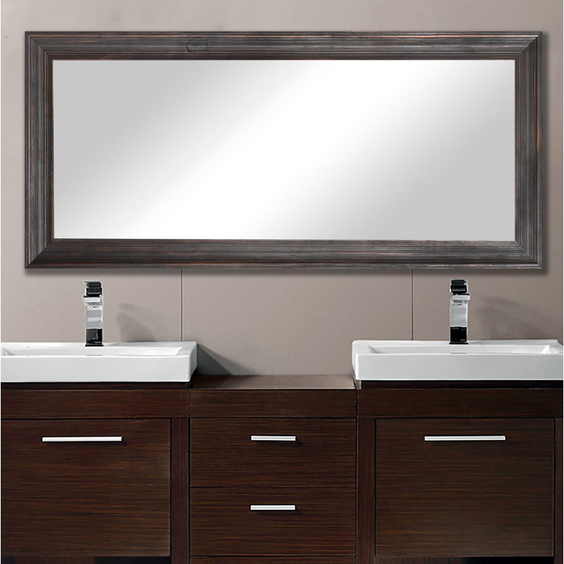 Miroir de salle de bain rustique Bloodworth, H 38,5 po x l 77,5 po, Noyer rustique foncé