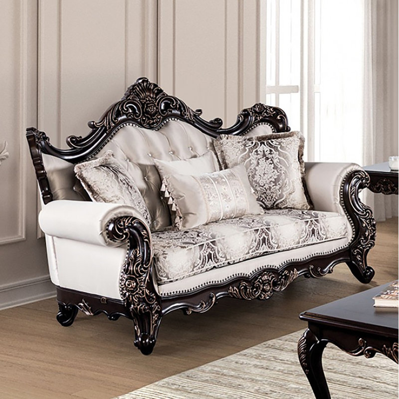Daphy Loveseat