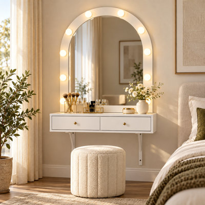Coiffeuse de maquillage flottante moderne avec miroir arqué éclairé, prises de courant encastrées et tiroirs de rangement