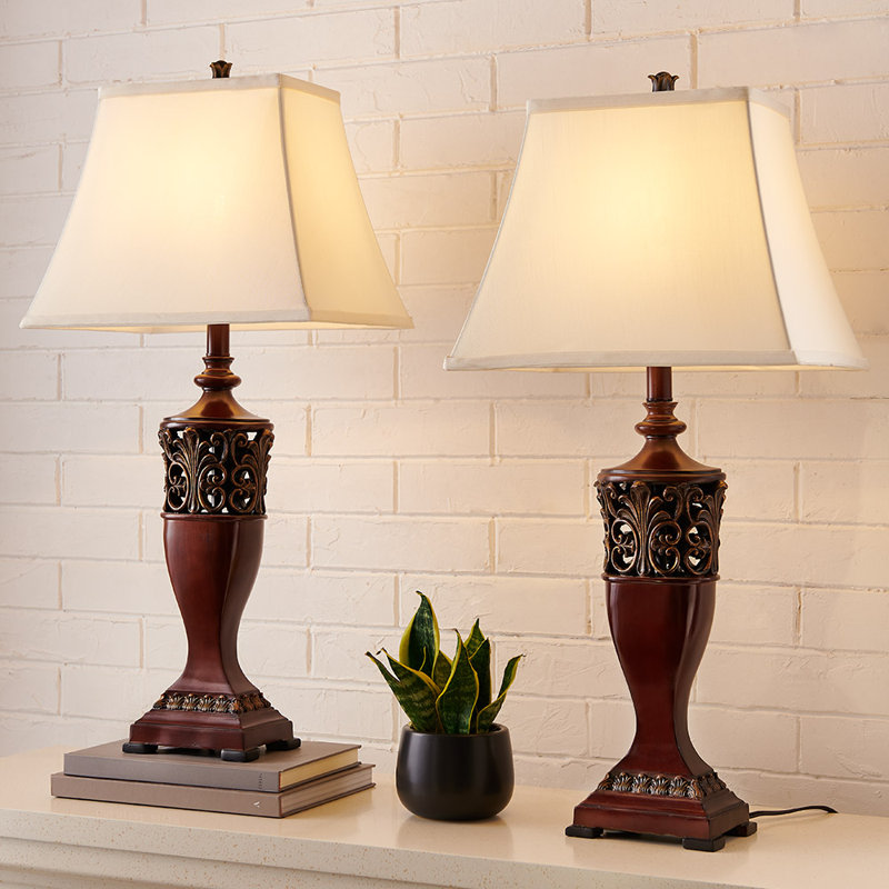 Lampe de table en bronze sculpté 30 po Newagen