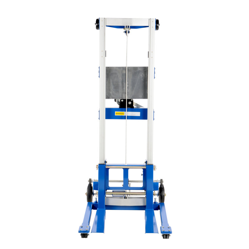 Chariot élévateur d'une capacité de 400 lb, H 67,31 po x l 43,87 po x P 42,5 po