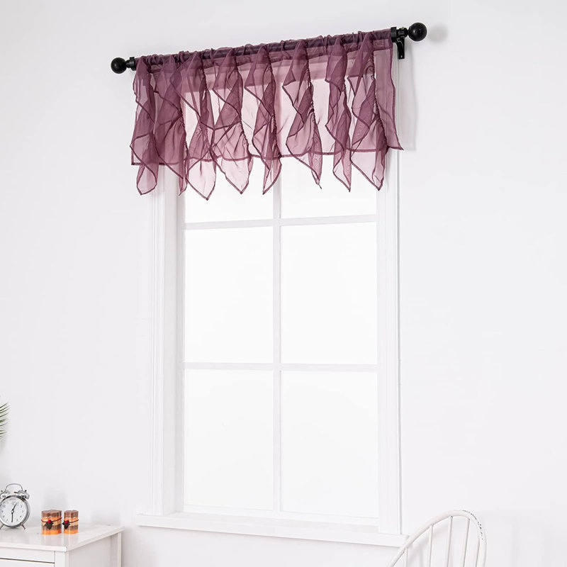 Cantonnière à volants l 50 po Jerryn, Mauve foncé