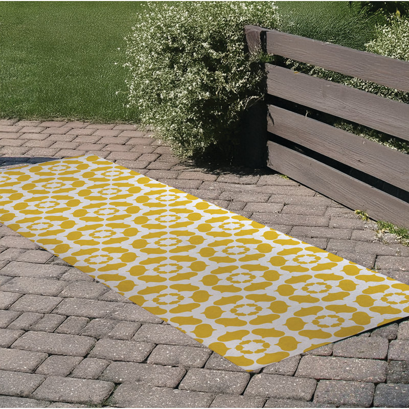 Cleo Outdoor Rug, Runner 2'6" x 8'