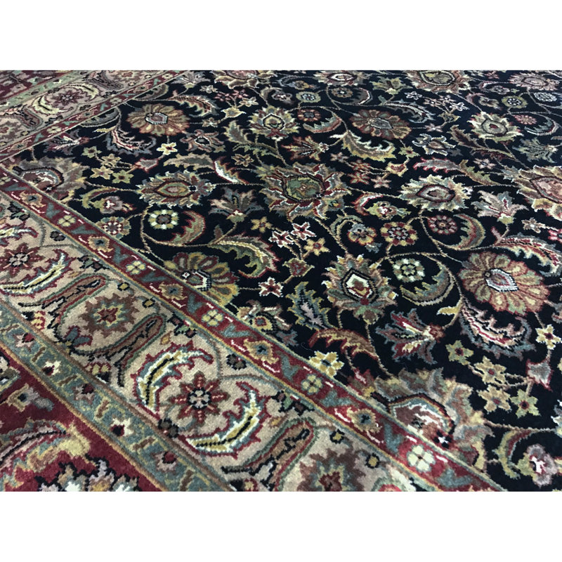 Tapis noir et rouge de haute qualité noué à la main