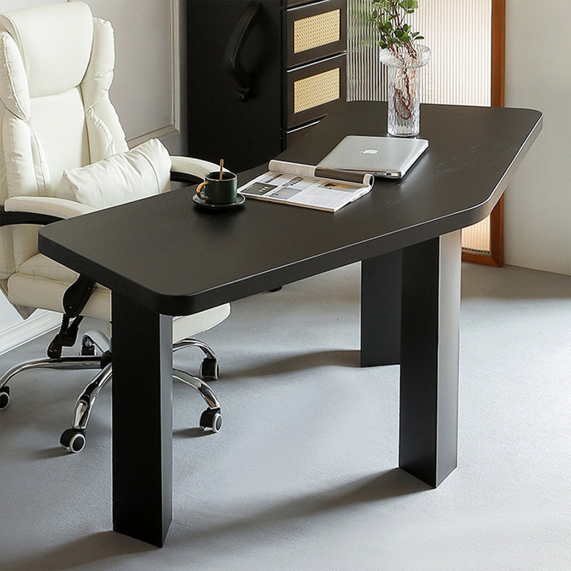 Bureau en bois massif noir courbé, 29.53" H x 55.12" W x 31.5" D
