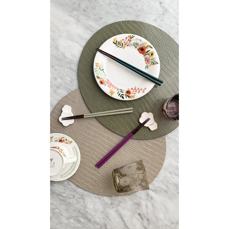 Dovi Faux Leather Round Placemats, Olive