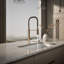 Robinet de cuisine semi-professionnel à pré-rinçage avec douchette extractible Kohler Purist®-492604098