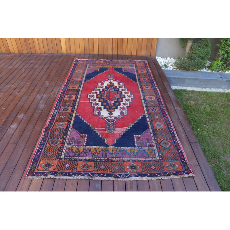 Tapis turc rouge fait à la main avec des motifs kilim anatoliens rétro, idéal pour un décor nomade dans de grands espaces