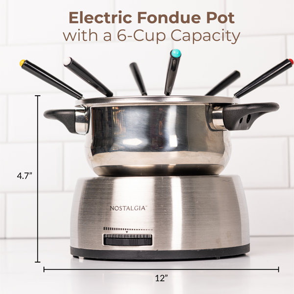 Nostalgia Electrics Marmite à fondue électrique en acier inoxydable de 6  tasses Nostalgia avec contrôle de la température, 6 fourchettes à code de  couleur et pot amovible - Parfait pour le chocolat