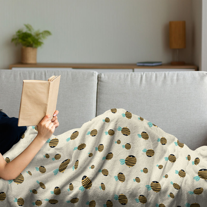 Ambesonne Bee Fleece Throw Blanket Flying Bumblebees, 50" W x 70" L