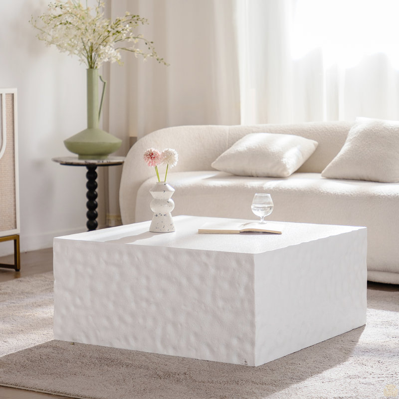 Table basse carrée