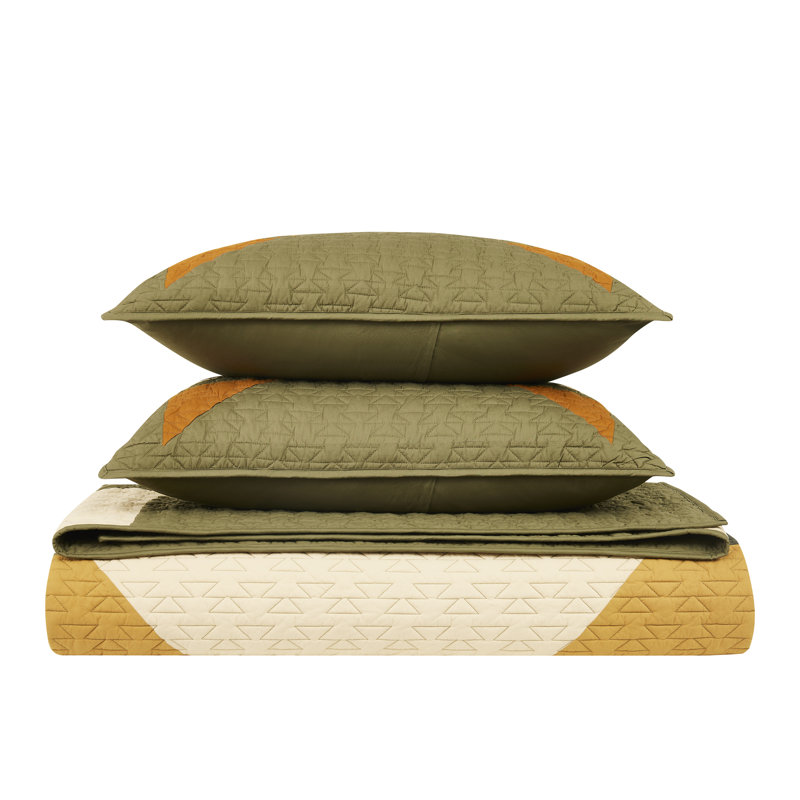 Tumalo King Quilt Set Green, King Quilt + 2 King Pillow Shams