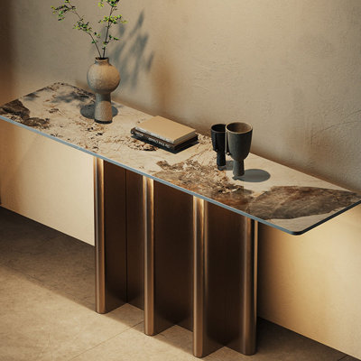 Console de style italien en pierre frittée.