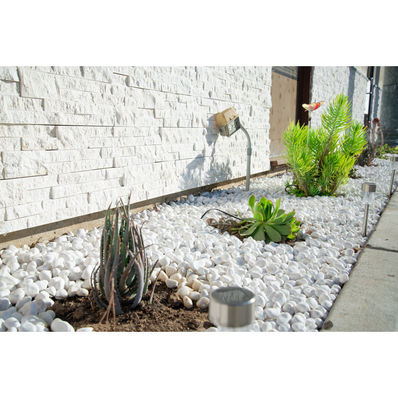 Red Polished 0.5 cu. ft . 1 to 2 in. Pebbles. 40 lb. Bag (55 bags / pallet) Red Polished 0.5 cu. ft . 1 to 2 in. Pebbles. 40 lb. Bag (55 bags / pallet)