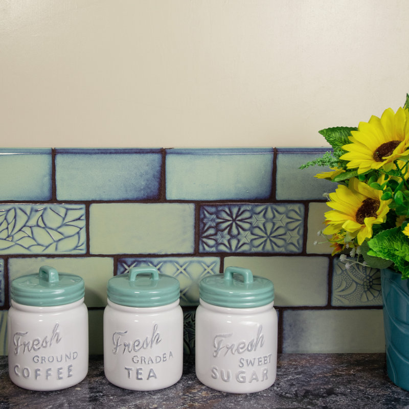 Antic Special 6" x 3" Ceramic Bullnose Tile Trim in Agua Marina
