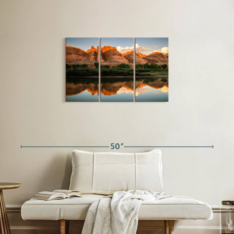Alvord Canyonlands Park Reflection, H 20 po x l 33 po