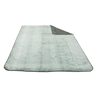 Cozy Waterproof Pet Throw