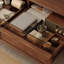 Table de bout en noyer noir