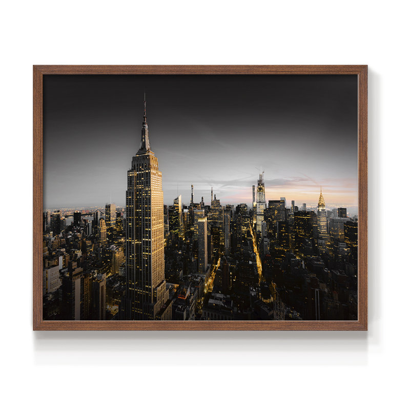 Goodnight NY - Reproduction encadrée - Restickable, H 22 po x l 28 po, Noyer