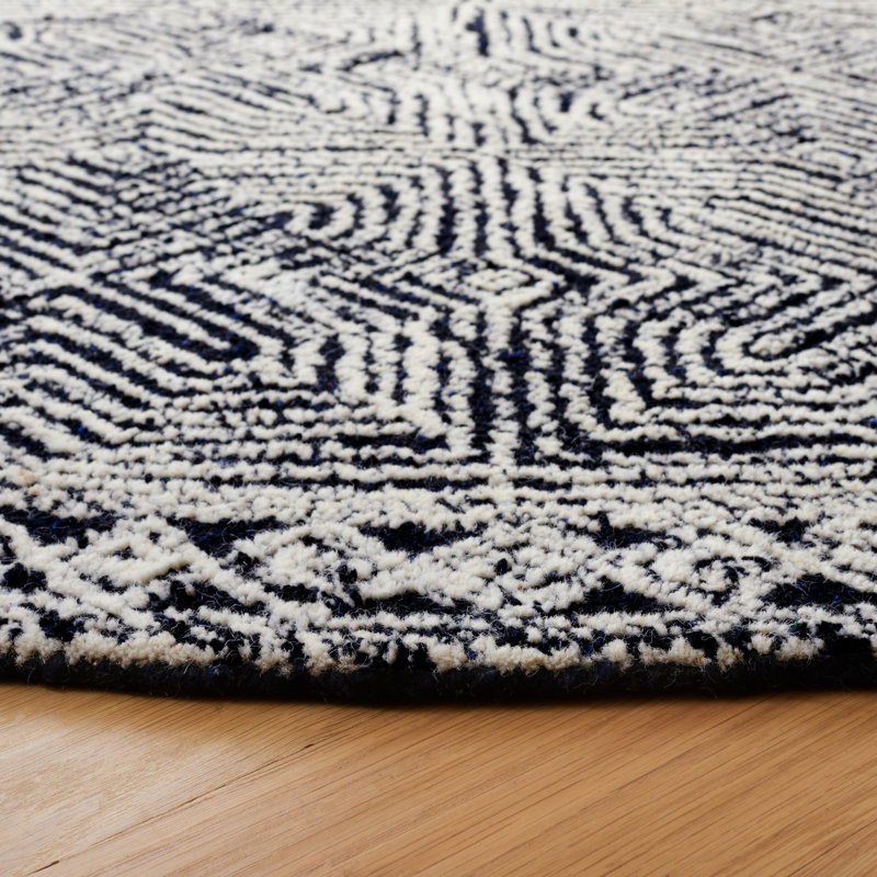 Friedi Tufted Wool/Pet Yarn Geometric Rug in Ivory/Black, Round 6'