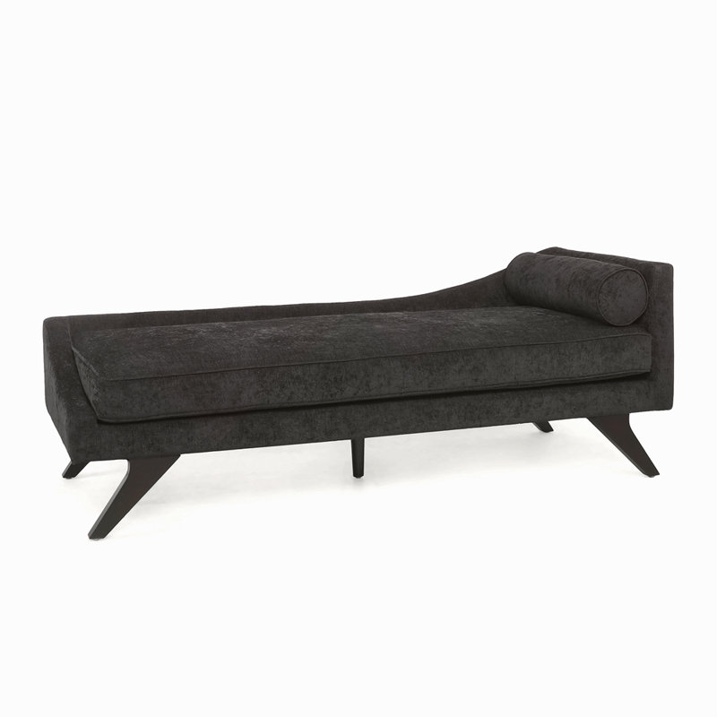 CHAISE LUNGE
