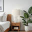 Lampe de table en céramique et ivoire Pearson, H 24,89 po x l 14,77 po x P 14,83 po Pearson