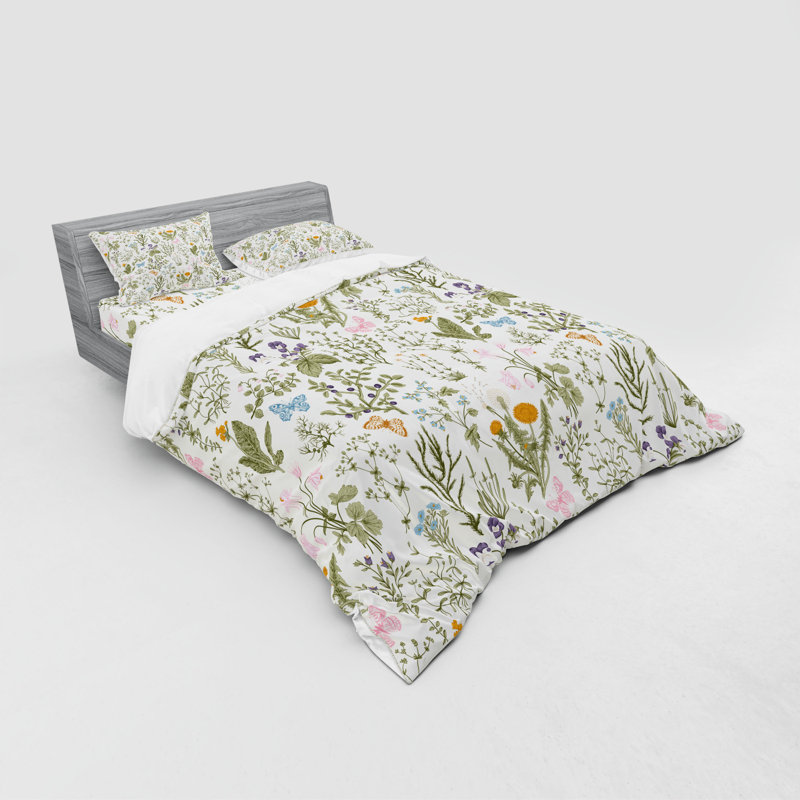 Farmhouse / Country Floral Duvet Cover, Queen Duvet Cover + 3 Additional Pieces