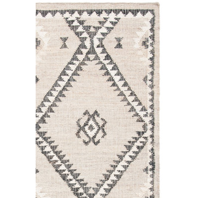 Mabrey Southwestern Handmade Flatweave Jute Area Rug in Gray/Black