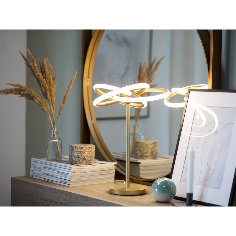 Malines Metal Table Lamp