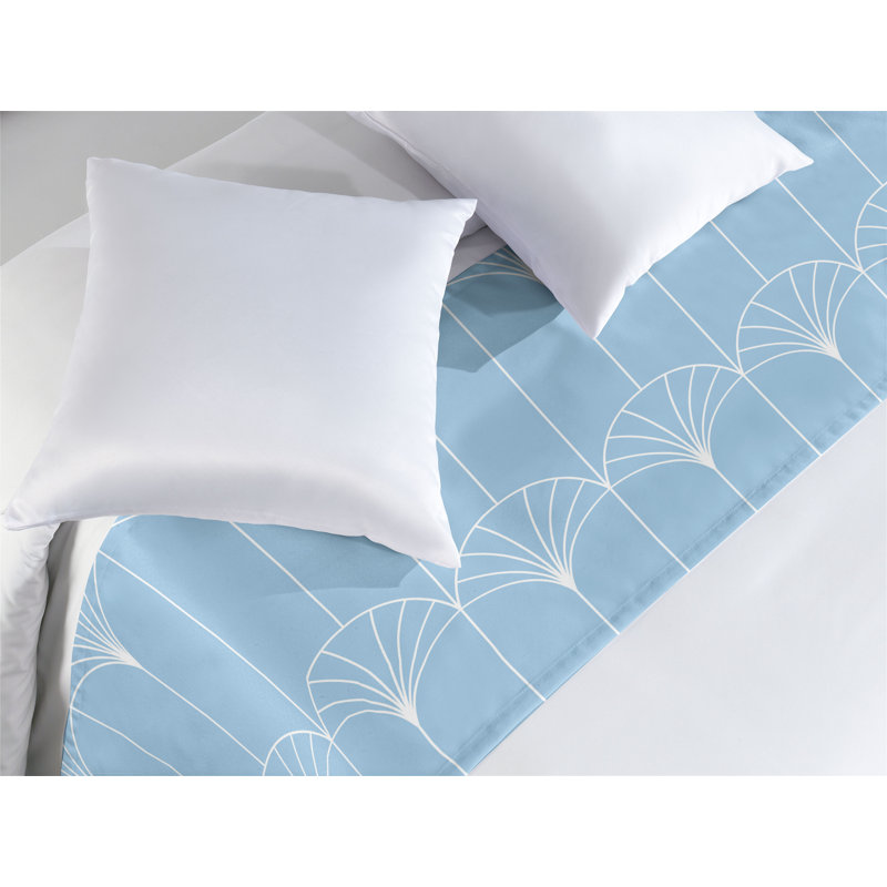  Chemin de lit géométrique en satin, Très grand, Bleu ciel clair / blanc
